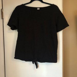 Old Navy black crew neck tee w/ tie front closure